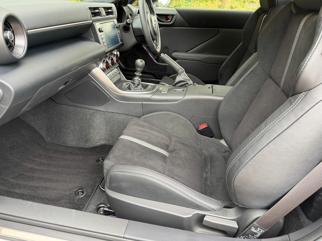 Toyota GR86 2.4 Boxer D-4s Coupe Euro 6 234 Silver #16