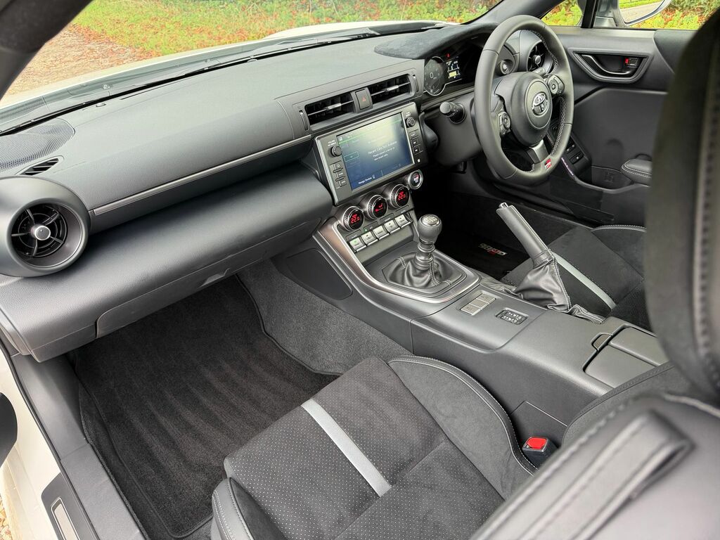 Toyota GR86 2.4 Boxer D-4s Coupe Euro 6 234 Silver #14