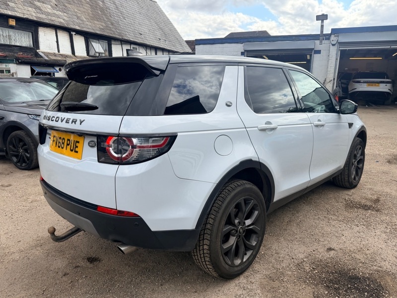 Land Rover Discovery Sport Td4 Se Tech White #9