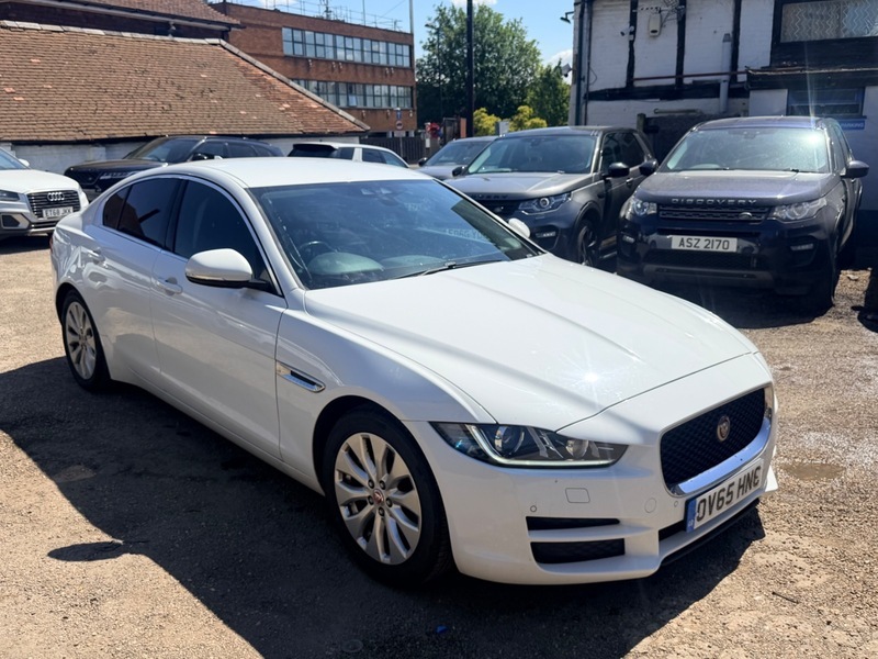 Jaguar XE Portfolio White