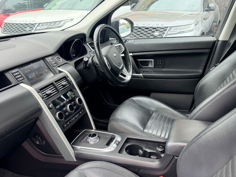 Land Rover Discovery Sport Td4 Hse Luxury Black #4