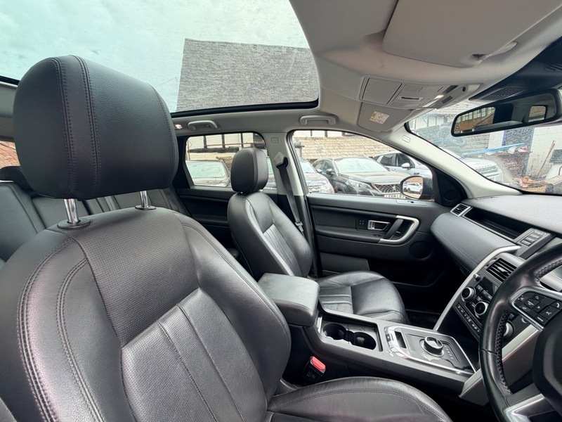 Land Rover Discovery Sport Td4 Hse Red #4