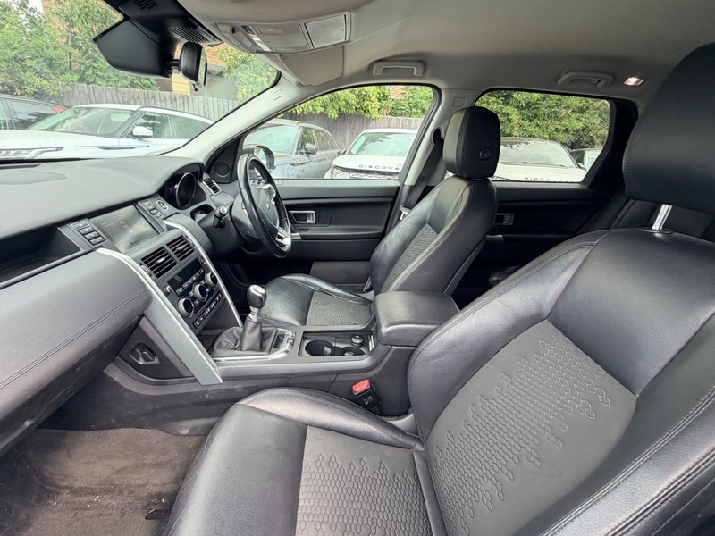 Land Rover Discovery Sport Td4 Se Tech White #4