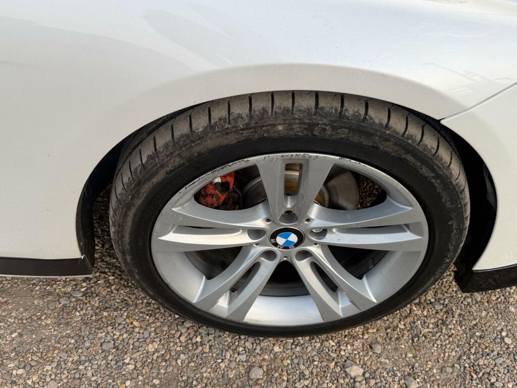 BMW 3 Series 2L M Sport White #37