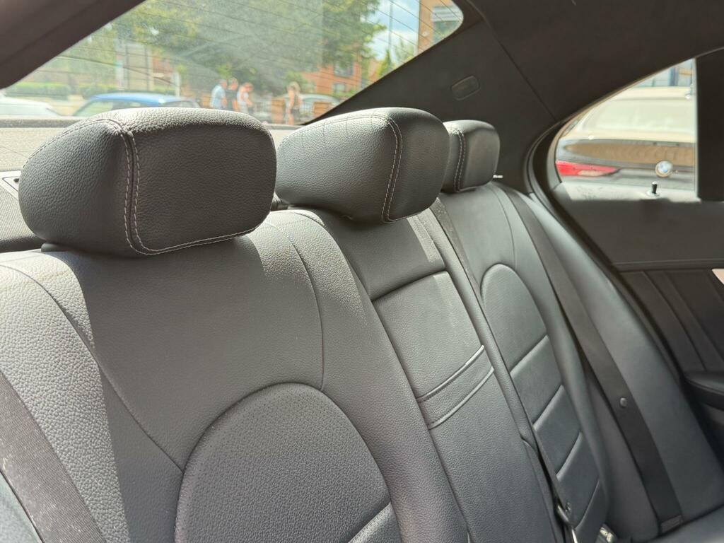 Mercedes-Benz C Class C220 Cdi Amg Sport White #29