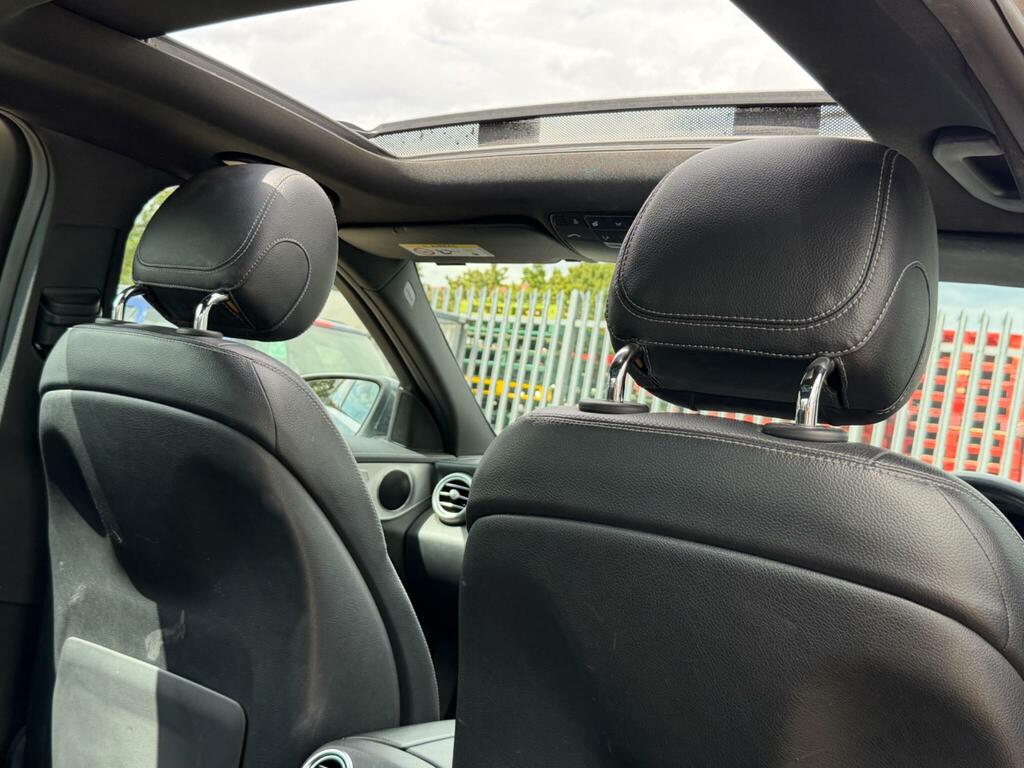 Mercedes-Benz C Class C220 Cdi Amg Sport White #30
