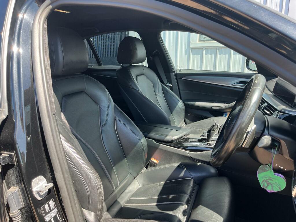 BMW 5 Series Xdrive M Sport Touring - M Sport Plus Pack Black #31
