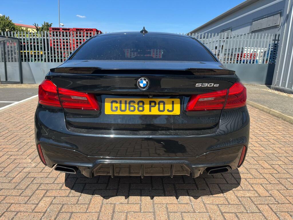 BMW 5 Series Xdrive M Sport Touring - M Sport Plus Pack Black #17
