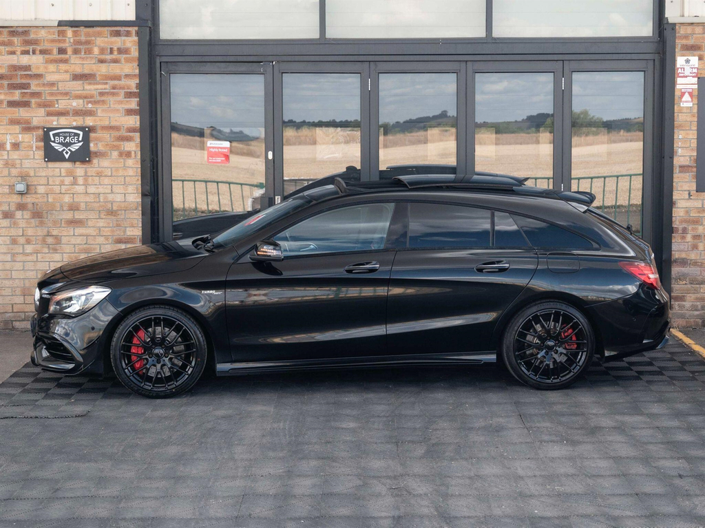 Mercedes-Benz CLA Class 2.0L Amg Cla 45 4Matic Yellow Night Edition 375 Black #38