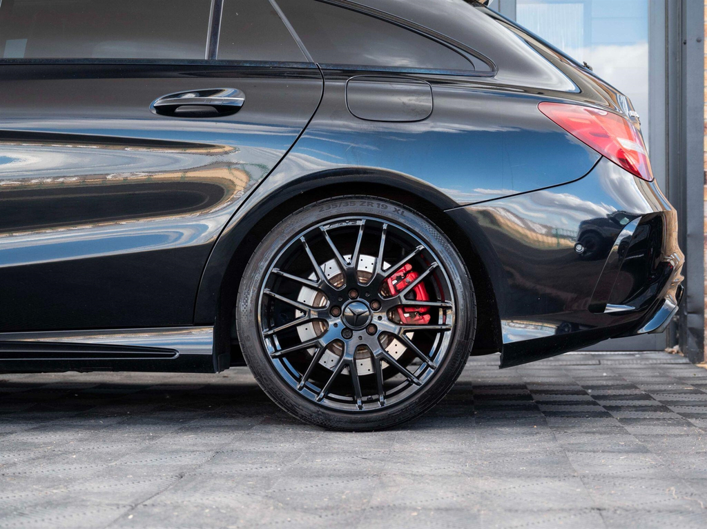 Mercedes-Benz CLA Class 2.0L Amg Cla 45 4Matic Yellow Night Edition 375 Black #58