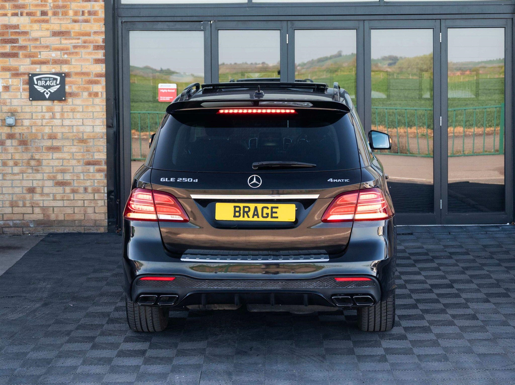 Mercedes-Benz GLE Class 2.1 D Amg Line Premium Plus G-tronic 4Matic Euro Black #4