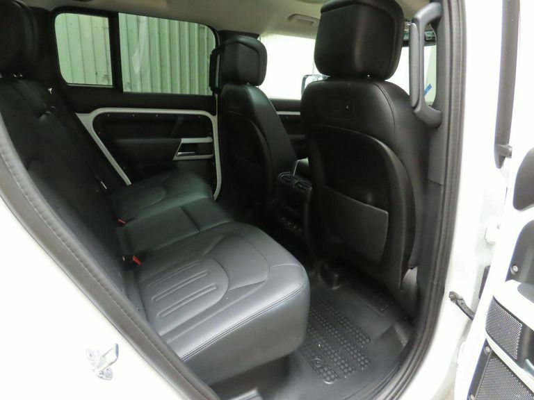 Land Rover Defender 110 Land Rover Estate 3.0 P400 X 110 7 Seat Grey #7