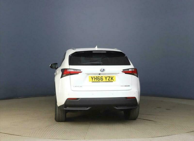 Lexus NX 2.5 300H Luxury E-cvt YH66YZK White #4