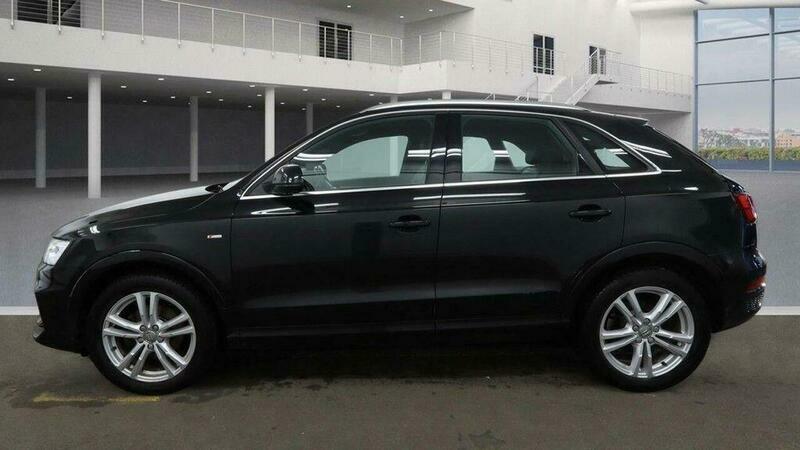 Audi Q3 1.4 Tfsi Cod S Black #4