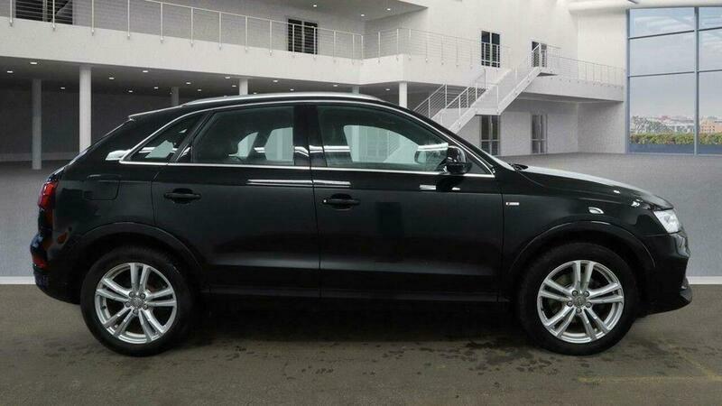 Audi Q3 1.4 Tfsi Cod S Black #3