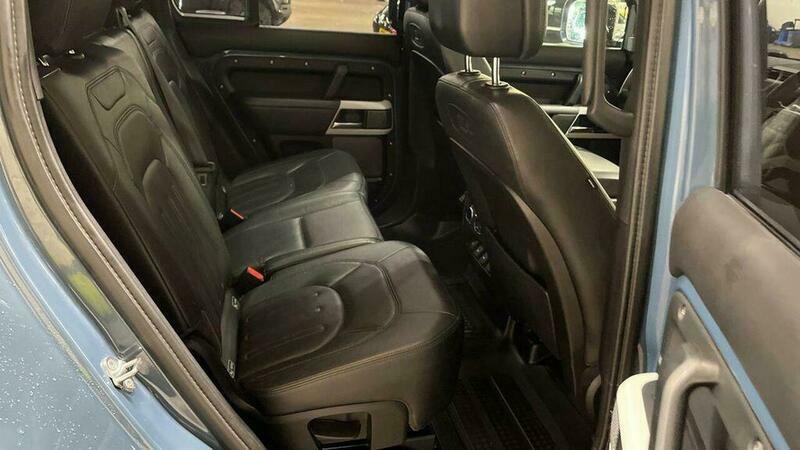 Land Rover Defender 2.0 L Se 6 Seats Only 23,000 Miles Grey #13