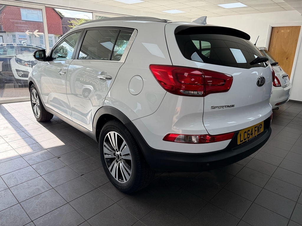Kia Sportage Crdi Ecodynamics 3 White #4
