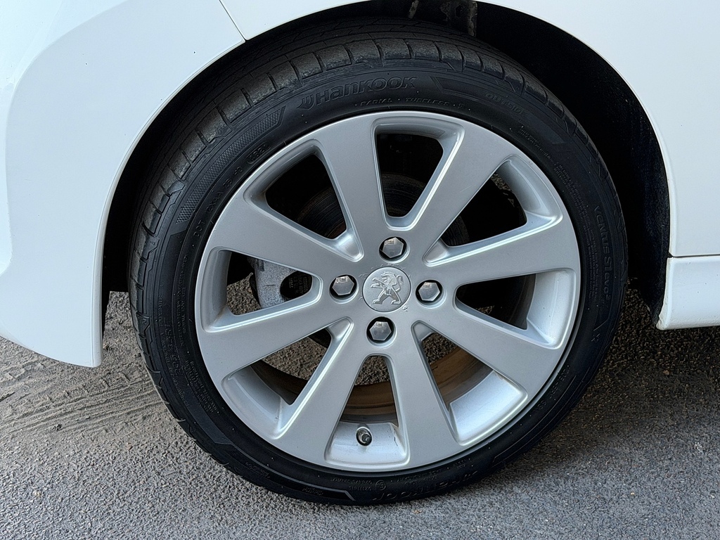 Peugeot 207 CC Cc 1.6 Hdi Roland Garros Euro 5 White #29