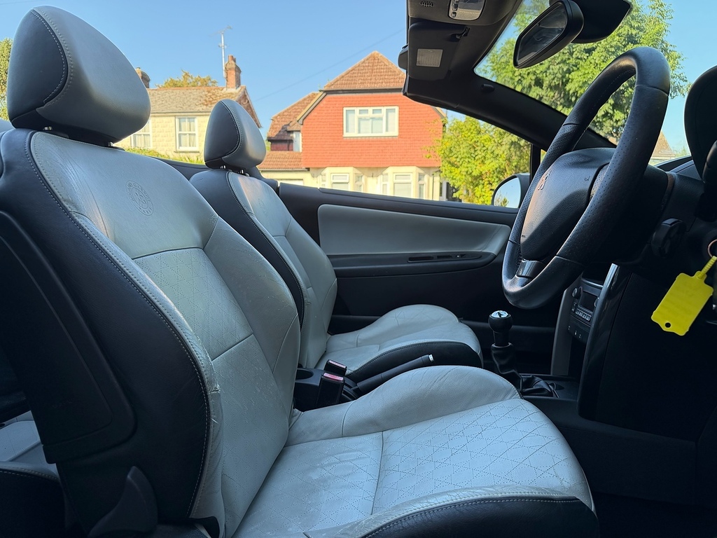 Peugeot 207 CC Cc 1.6 Hdi Roland Garros Euro 5 White #14