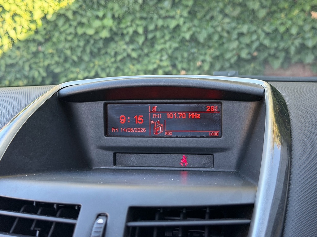 Peugeot 207 CC Cc 1.6 Hdi Roland Garros Euro 5 White #24