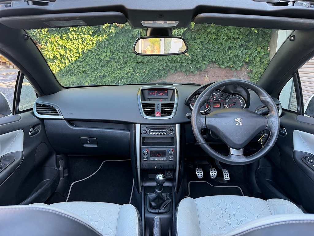 Peugeot 207 CC Cc 1.6 Hdi Roland Garros Euro 5 White #7