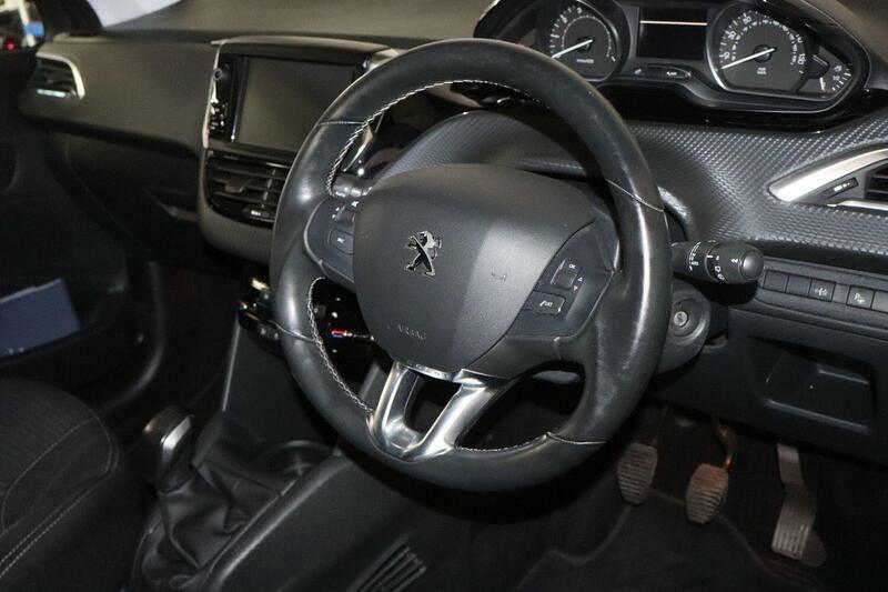 Peugeot 208 1.2 Puretech 82Bhp Tech Edition Ss Hb Grey #17