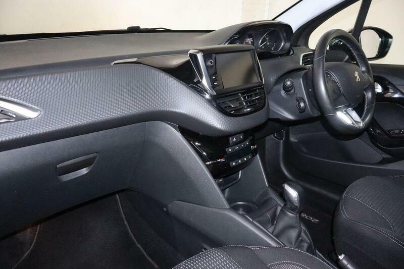 Peugeot 208 1.2 Puretech Tech Edition Euro 6 Ss Grey #2