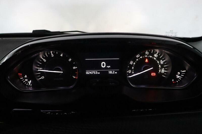 Peugeot 208 1.2 Puretech 82Bhp Tech Edition Ss Hb Grey #15
