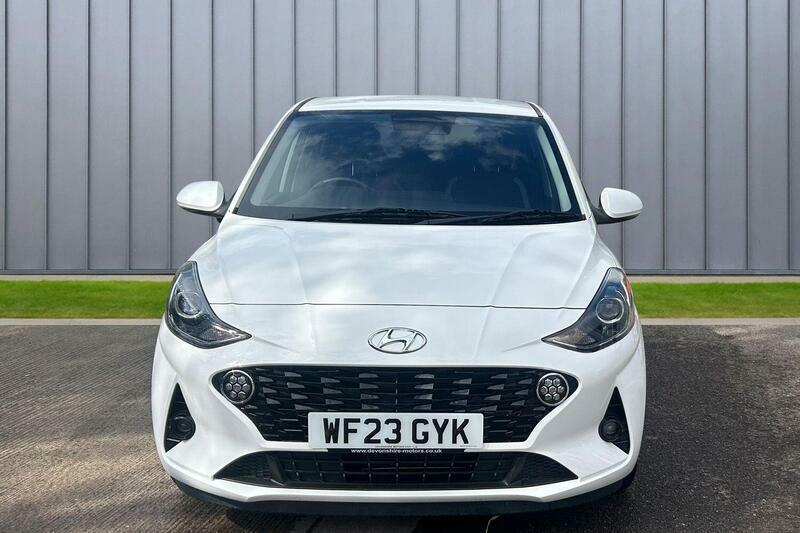 Hyundai I10 1.0 Premium Euro 6 Ss White #3