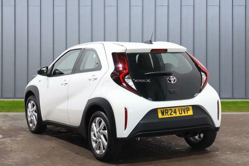 Toyota Aygo X 1.0 Vvt-i Pure Euro 6 Ss White #5