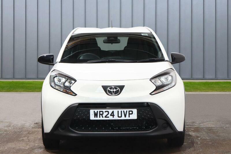 Toyota Aygo X 1.0 Vvt-i Pure Euro 6 Ss White #3