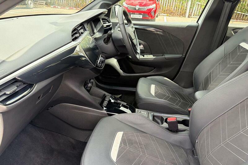 Vauxhall Corsa-e 51Kwh Ultimate White #2