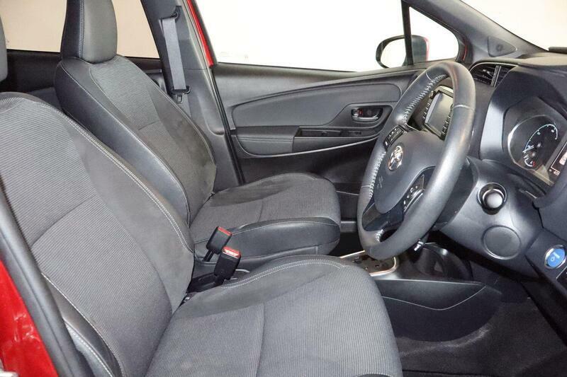 Toyota Yaris 1.5 Vvt-i Icon White #12