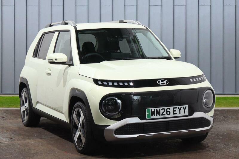 Hyundai Inster Long Range 49Kwh 02 Yellow