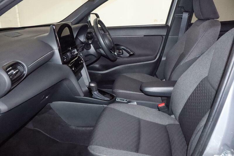 Toyota Yaris Cross 1.5 Vvt-h Design E-cvt Euro 6 Ss Silver #2
