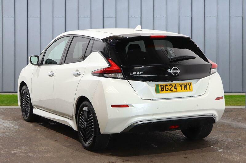 Nissan Leaf 39Kwh N-connecta White #5