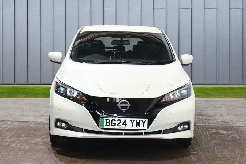 Nissan Leaf 39Kwh N-connecta White #3