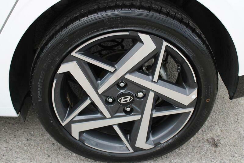Hyundai I20 1.0T Gdi Premium Black #19