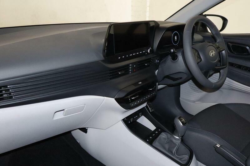 Hyundai Bayon 1.0 T-gdi Tech Line Euro 6 Ss Grey #2