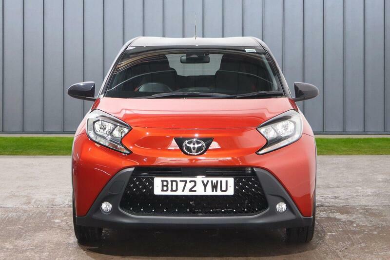 Toyota Aygo X 1.0 Vvt-i Edge X-shift Euro 6 Ss Red #2