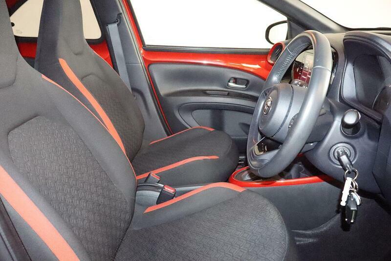 Toyota Aygo X 1.0 Vvt-i Exclusive #11