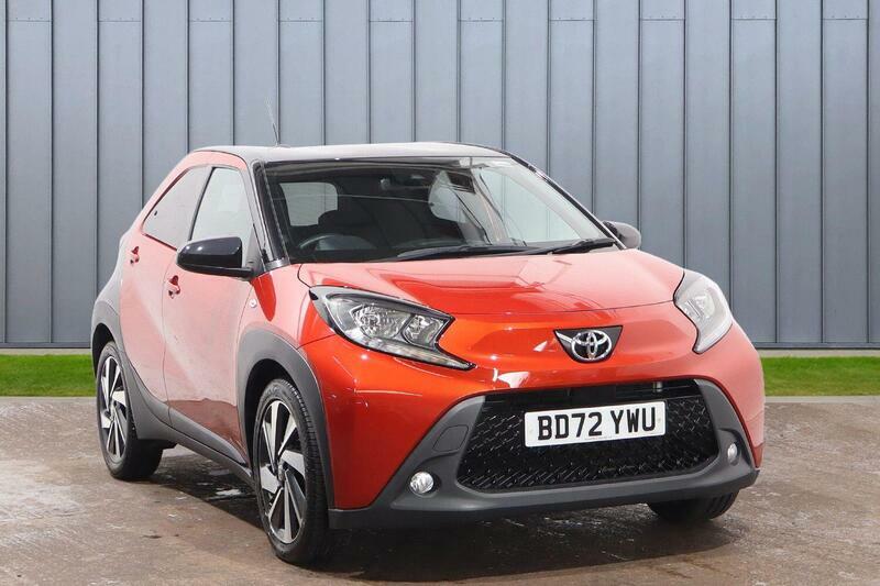 Toyota Aygo X 1.0 Vvt-i Edge X-shift Euro 6 Ss Red
