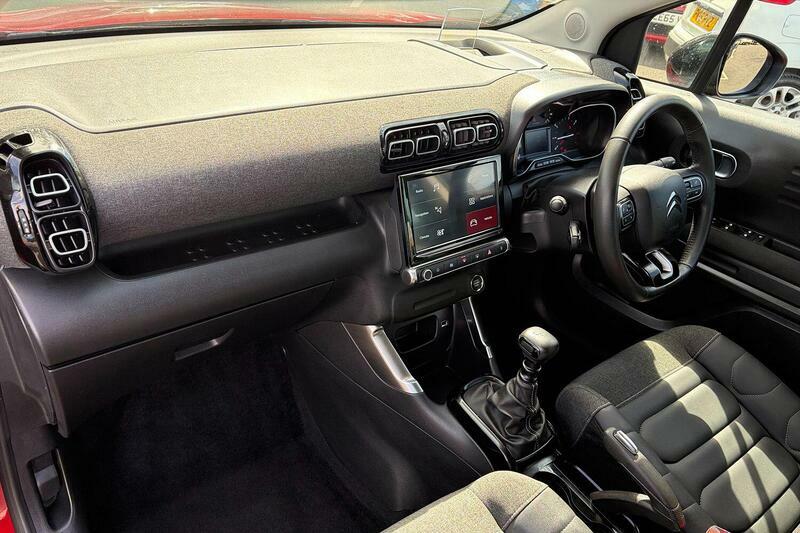 Citroen C3 Aircross 1.2 Puretech Max Euro 6 Ss Red #2