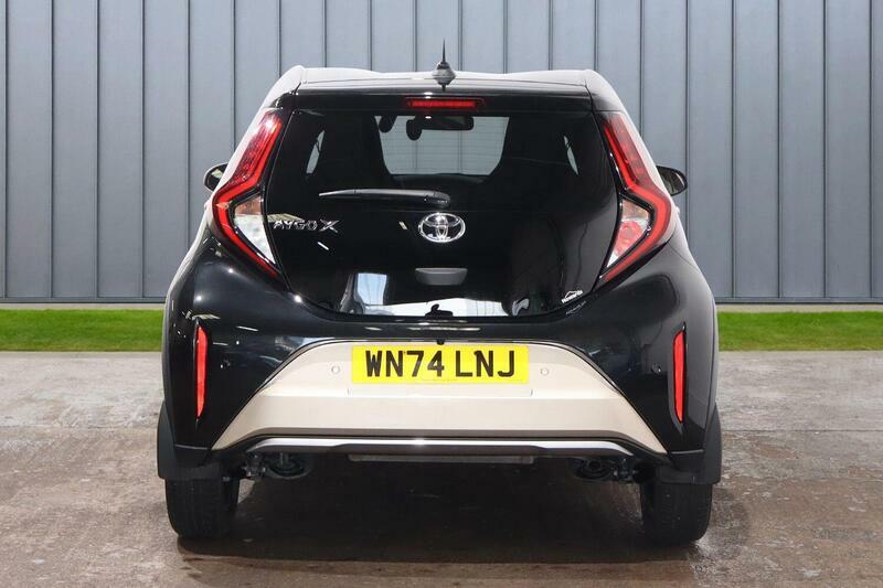 Toyota Aygo X 1.0 Vvt-i Exclusive Euro 6 Ss Beige #6