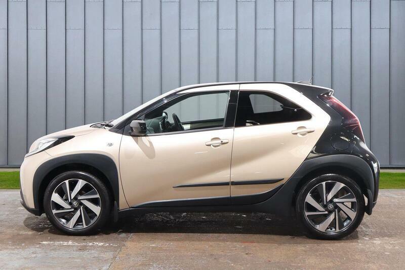 Toyota Aygo X 1.0 Vvt-i Exclusive Euro 6 Ss Beige #5