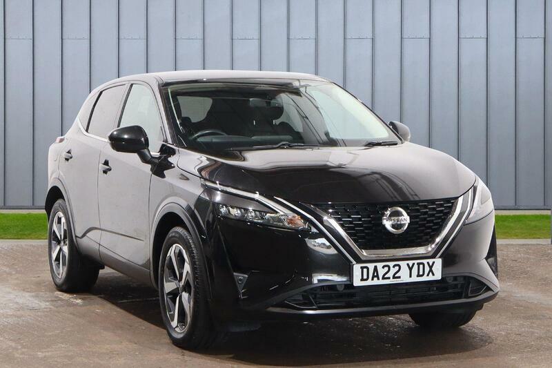 Nissan Qashqai 1.3 Dig-t Mhev N-connecta Euro 6 Ss Black
