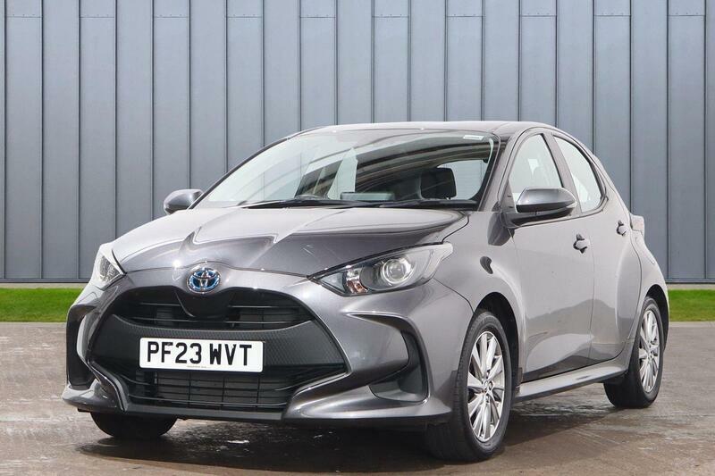 Toyota Yaris 1.5 Vvt-h Icon E-cvt Euro 6 Ss PF23WVT Grey #2