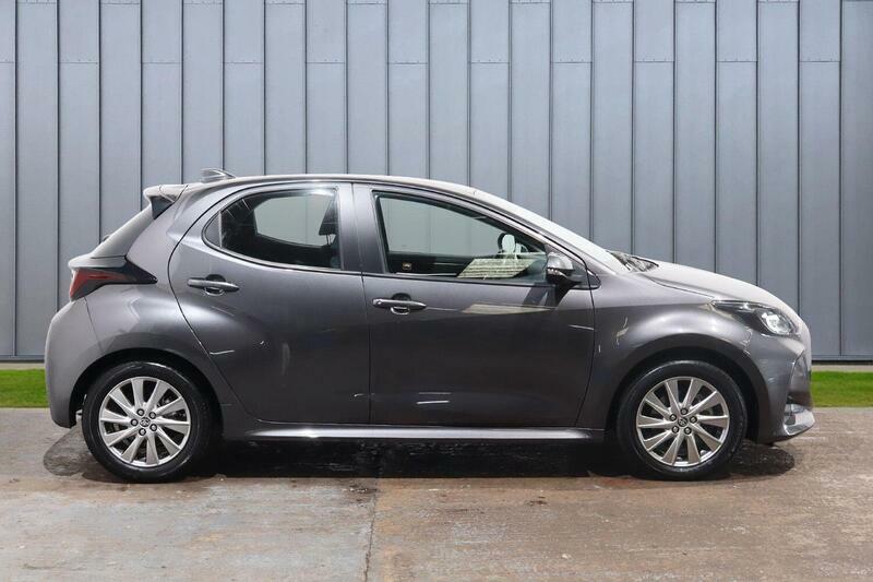 Toyota Yaris 1.5 Vvt-h Icon E-cvt Euro 6 Ss PF23WVT Grey #5