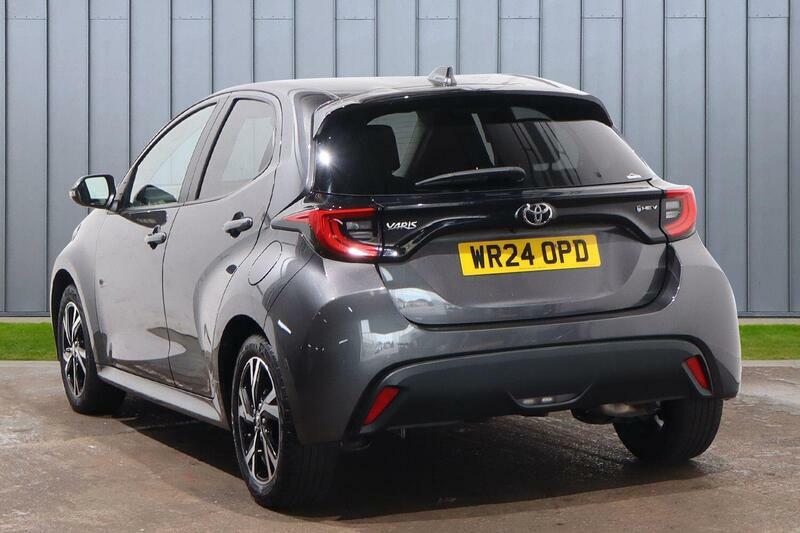 Toyota Yaris 1.5 Vvt-h Design E-cvt Euro 6 Ss WR24OPD Grey #4