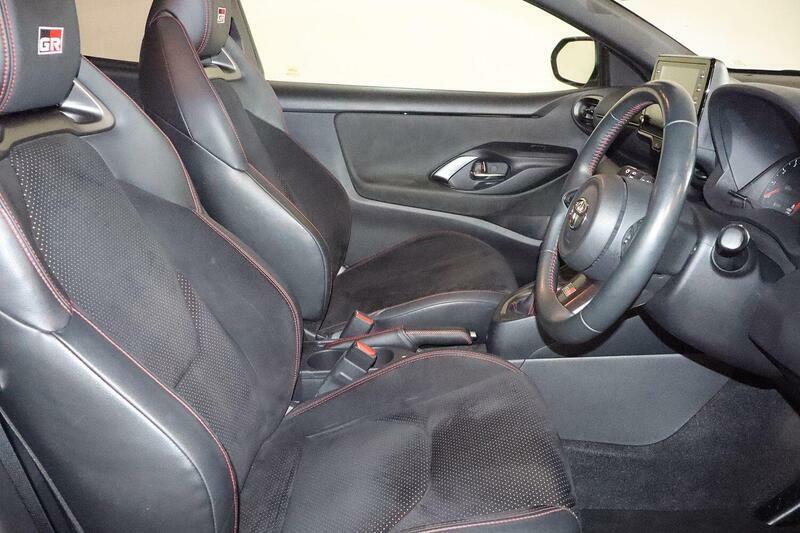 Toyota Yaris 1.5 Hybrid Excel Cvt Grey #11